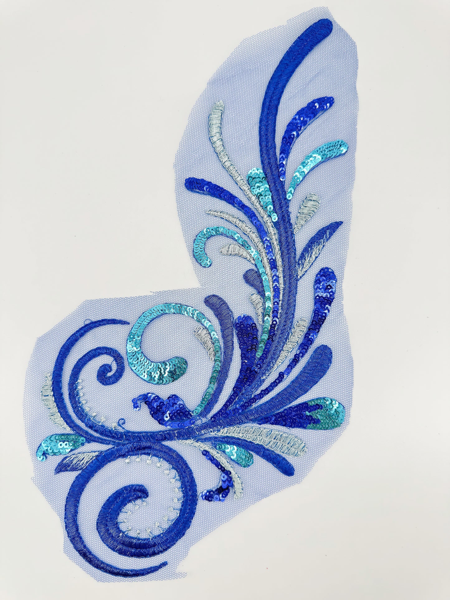 MM018 1 Piece Sequins Lace Flower Embroidered Patch