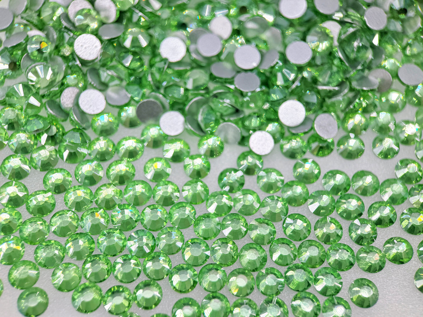 Lt. peridot Satin Flatback Non Hotfix Rhinestones