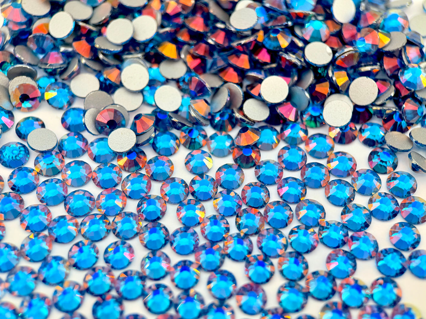 Capri blue light Flatback Non Hotfix Rhinestones