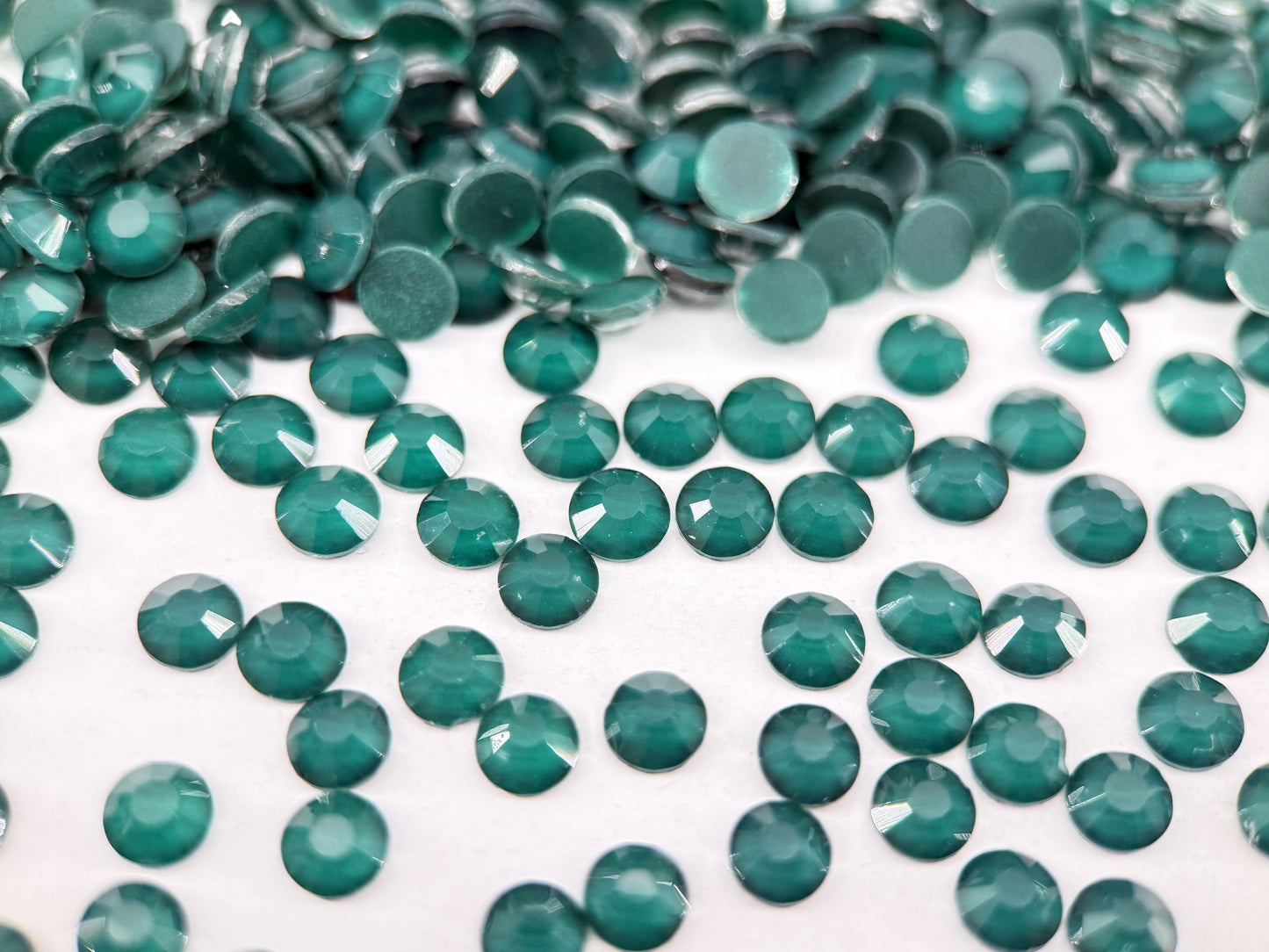 mac.pine green luminous Flatback Non Hotfix Rhinestones