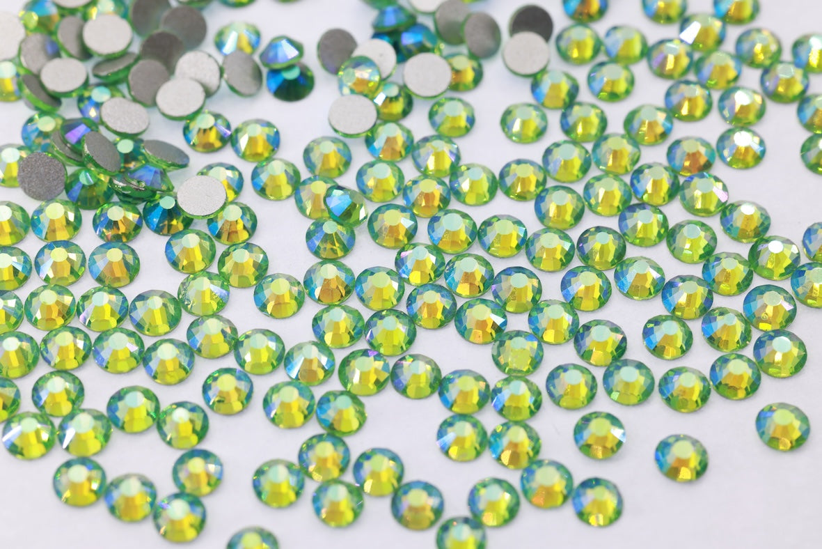 Lt. peridot AB Flatback Non Hotfix Rhinestones