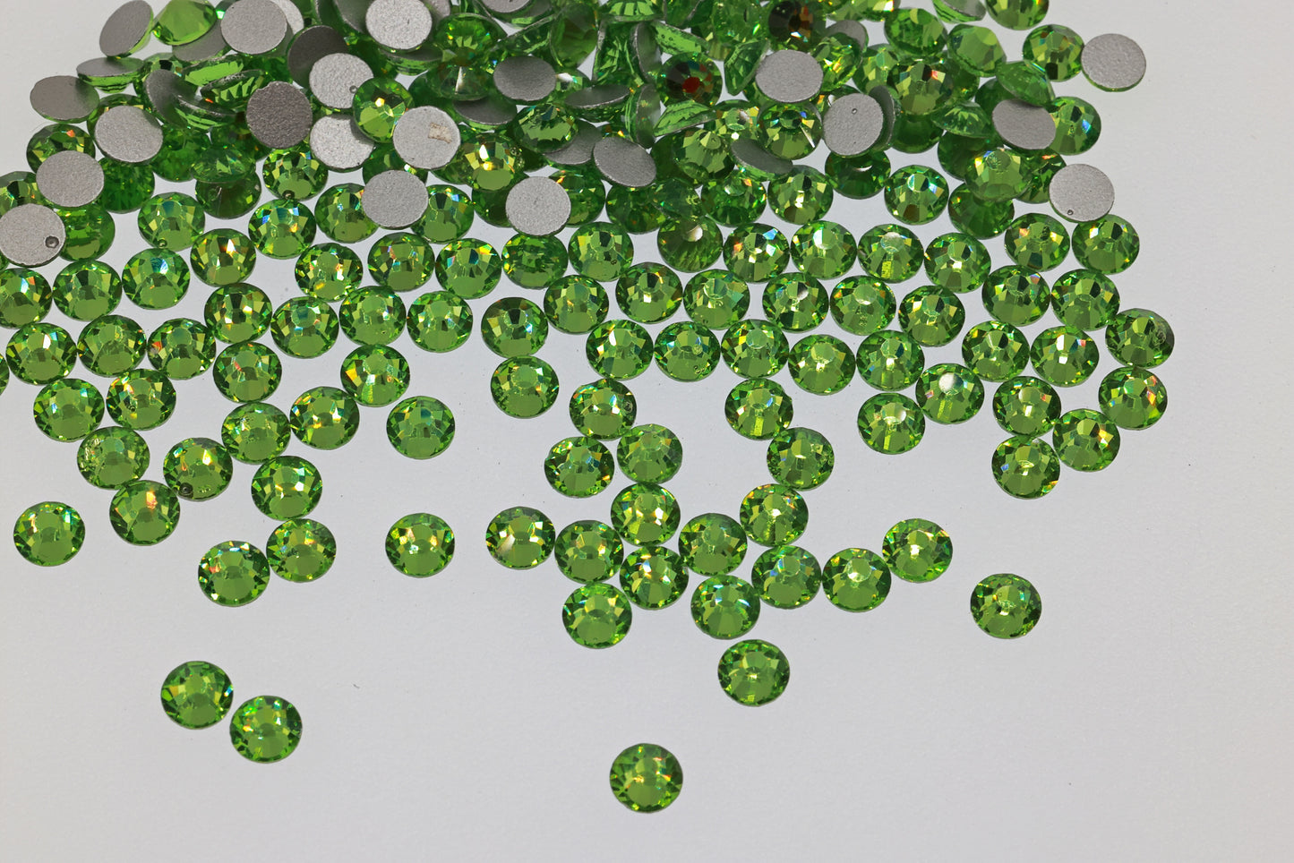 Lt. peridot Flatback Non Hotfix Rhinestones