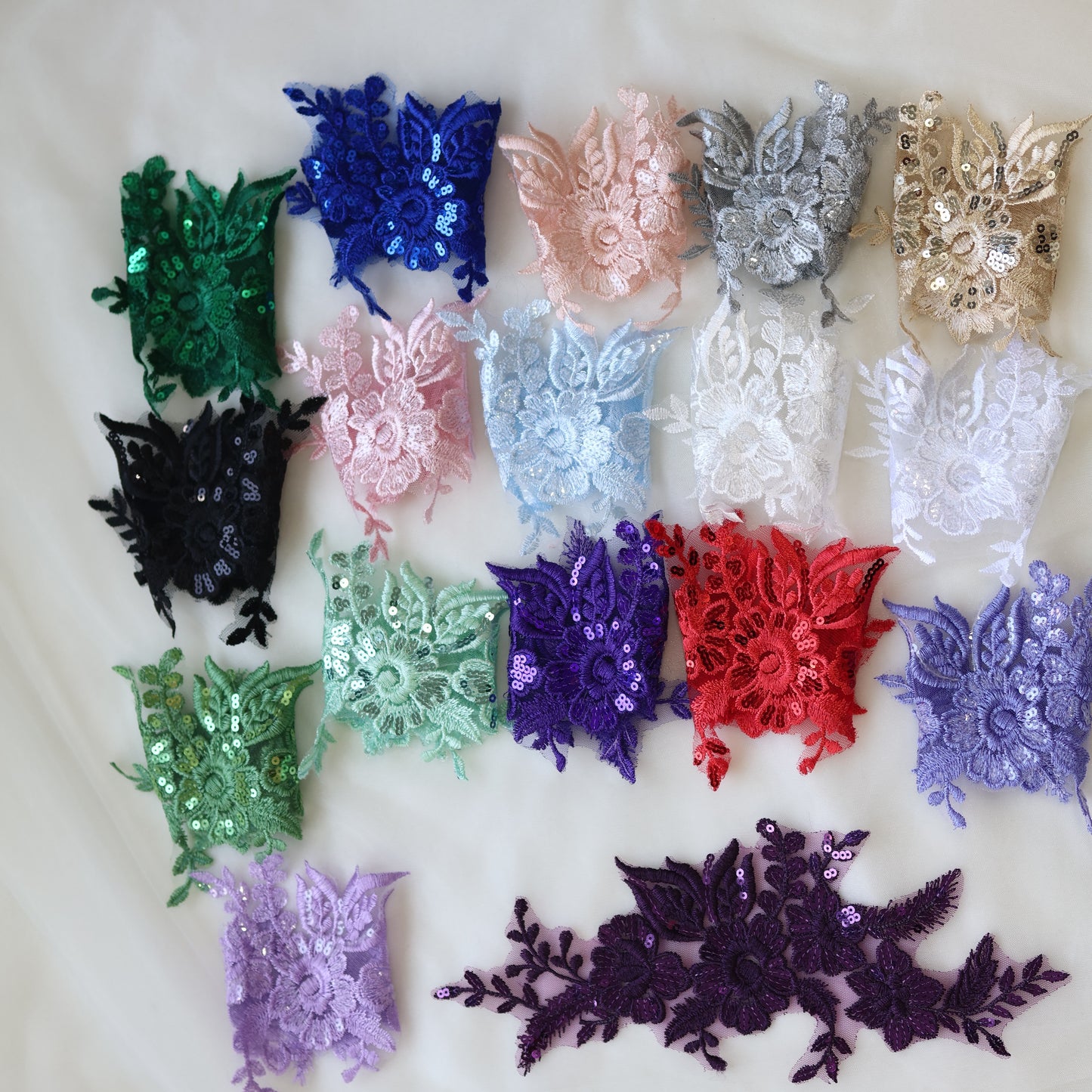 MM033 1 Pair Sequins Lace Flower Embroidered Patch