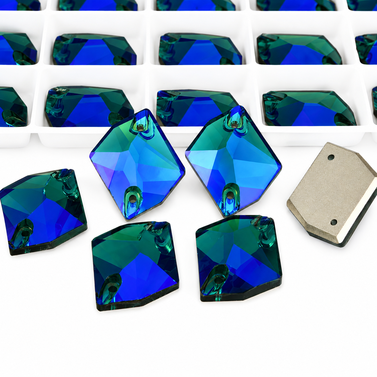 K9 Emerald Si Cosmic Shapes