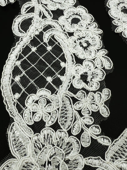 MM001 1 Pair Luxury Elegant Embroidery Lace Fabric Patch Lace Applique