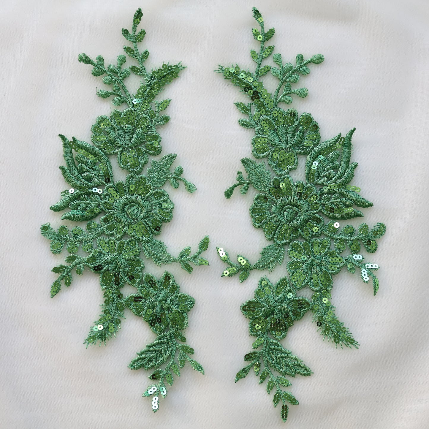 MM033 1 Pair Sequins Lace Flower Embroidered Patch