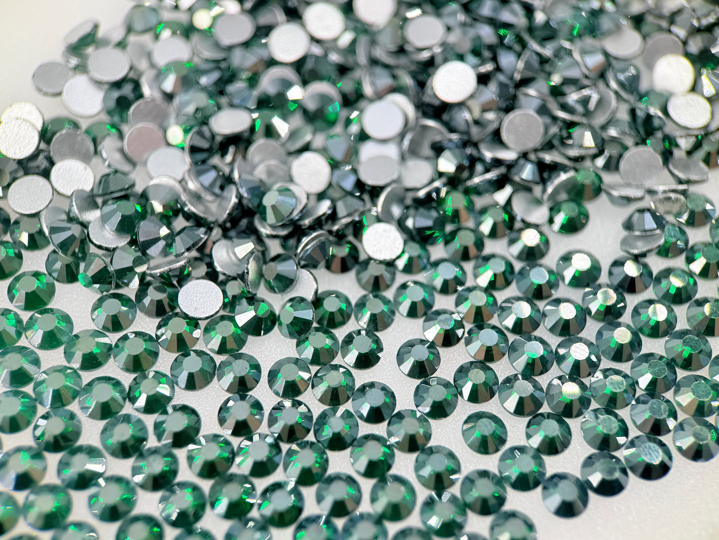 Emerald Satin Flatback Non Hotfix Rhinestones